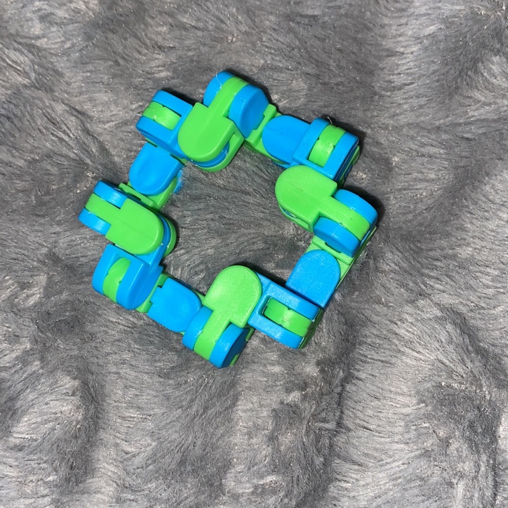 Fidgets - Picture 2 of 4